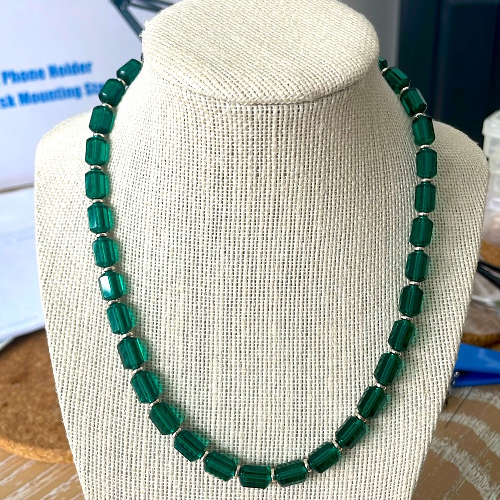 Swarovski Emerald Green St Patrick’s Day  Necklace 18” Silver Plated 💚☘️🇮🇪